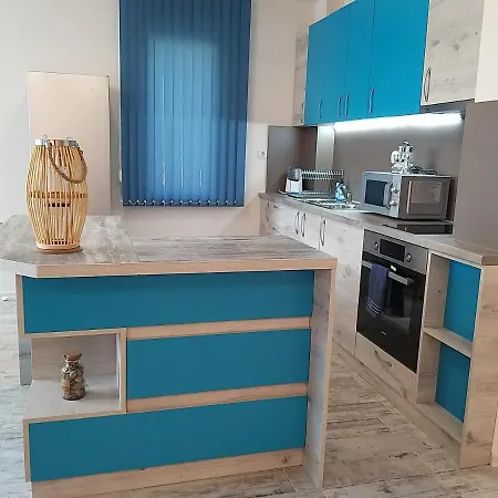 아파트 трапезица скай