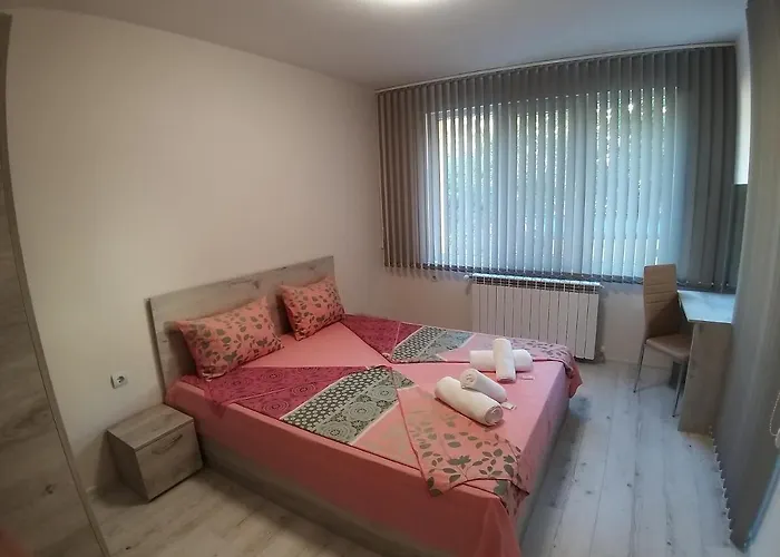 трапезица скай Daire